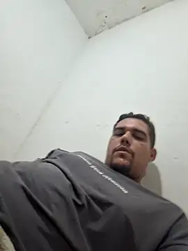 feehzungi0000 online show from 8, 3, 2026