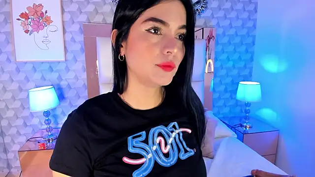 Sasha  sims   online show from 20, 10, 2025