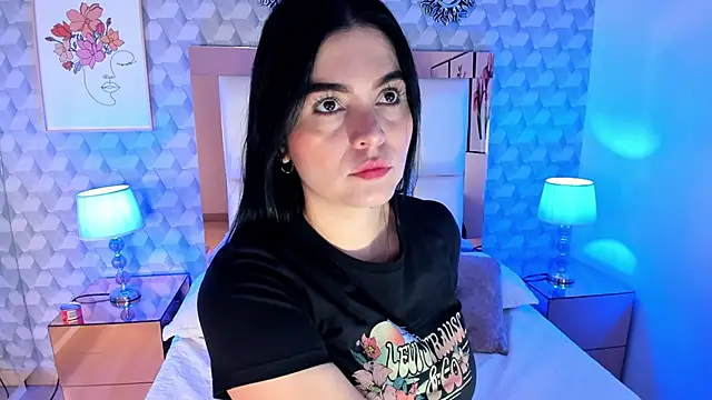 Sasha  sims   online show from 9, 10, 2025