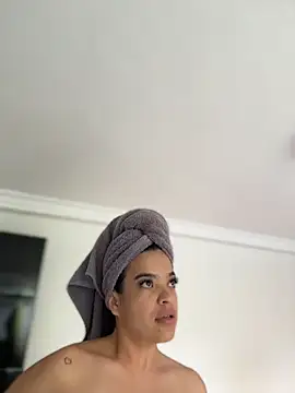 Snapshot of JuanitaMore01 chatting on 2, 7, 2026 JuanitaMore01 online show from 2, 7, 2026