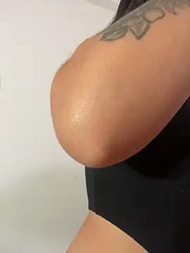 JuanitaMore01 online show from 13, 2, 2026