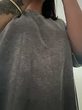 JuanitaMore01 online show from 10, 5, 2026