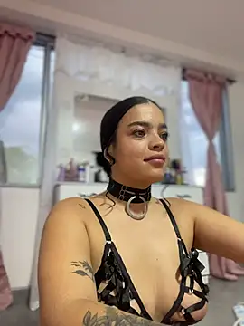 JuanitaMore01 online show from 6, 2, 2026