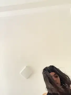 JuanitaMore01 online show from 17, 4, 2026