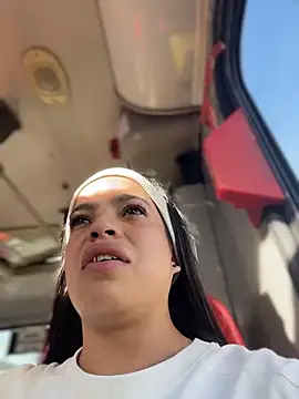 JuanitaMore01 online show from 22, 4, 2026