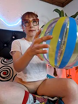 AliciaWhite online show from 30, 9, 2025