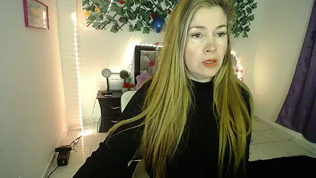 laura evans1998 online show from 22, 9, 2025