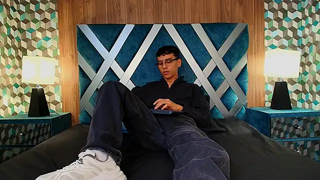 Aiden Royce online show from 11, 9, 2025