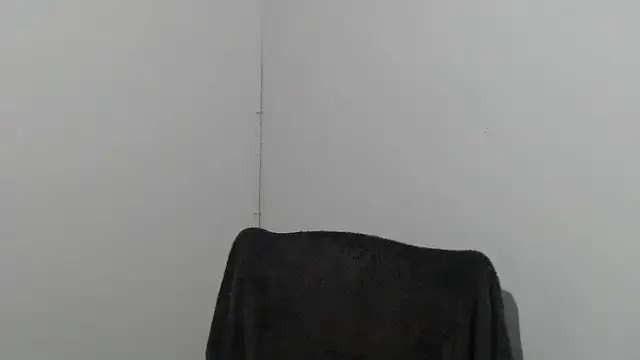 Snapshot of JessGarcia chatting on 5, 11, 2025 JessGarcia online show from 5, 11, 2025