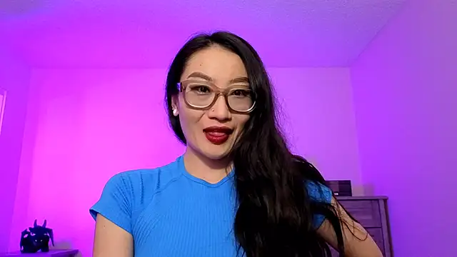 Aliciaz3 online show from 10, 10, 2025