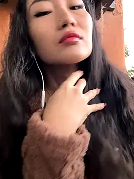 Aliciaz3 online show from 3, 12, 2025