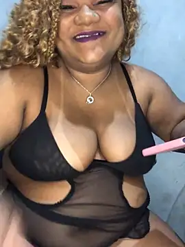 Snapshot of melcarioca1111 chatting on 14, 11, 2025 melcarioca1111 online show from 14, 11, 2025