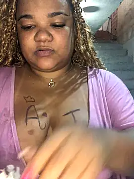 Snapshot of melcarioca1111 chatting on 23, 11, 2025 melcarioca1111 online show from 23, 11, 2025