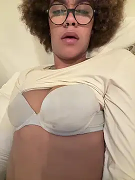 sexentrevoisin online show from 10, 2, 2026