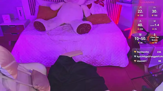  aitana 001 online show from 8, 3, 2026