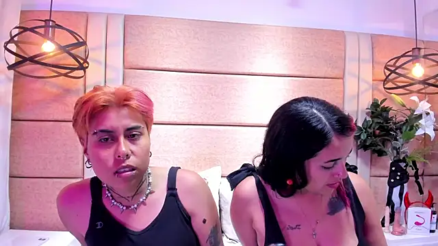 AnnieAndReach online show from 22, 12, 2025