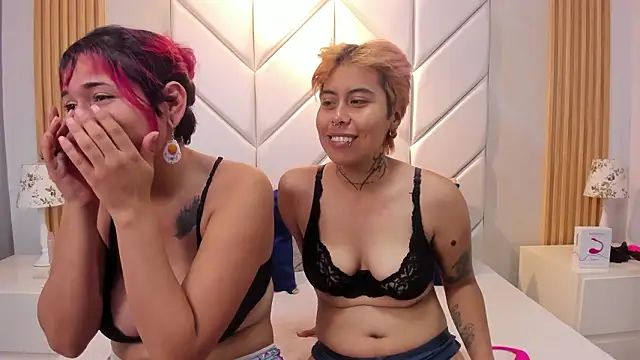 AnnieAndReach online show from 1, 2, 2026