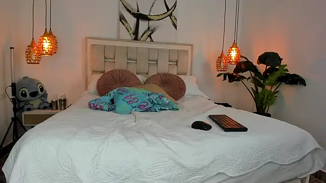 lupeandostin online show from 25, 6, 2026