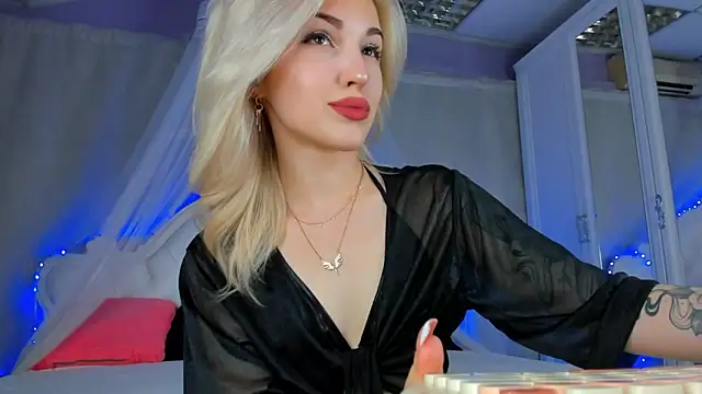 Snapshot of LisaFoxyMe chatting on 24, 5, 2026 LisaFoxyMe online show from 24, 5, 2026