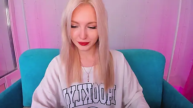 LisaFoxyMe online show from 5, 11, 2025