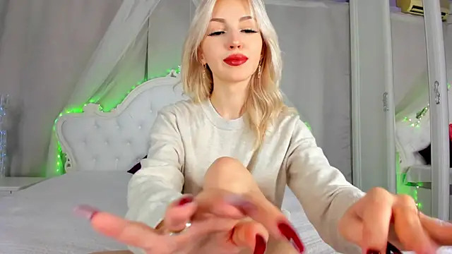 LisaFoxyMe online show from 11, 2, 2026