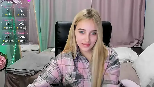 TaisiaHot online show from 17, 5, 2026