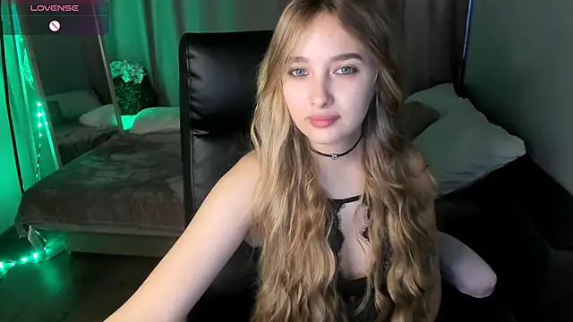 TaisiaHot online show from 13, 3, 2026