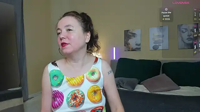 Kira Adler online show from 13, 4, 2026