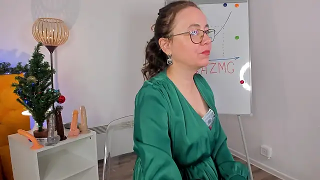 Kira Adler online show from 23, 12, 2025