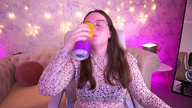 SophieDreamss online show from 3, 3, 2026