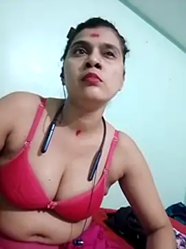 Snapshot of Kavya-Tiwari chatting on 16, 6, 2026 Kavya-Tiwari online show from 16, 6, 2026