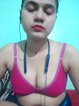 Snapshot of Kavya-Tiwari chatting on 24, 6, 2026 Kavya-Tiwari online show from 24, 6, 2026