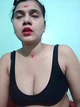 Snapshot of Kavya-Tiwari chatting on 30, 5, 2026 Kavya-Tiwari online show from 30, 5, 2026
