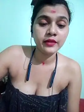 Snapshot of Kavya-Tiwari chatting on 11, 6, 2026 Kavya-Tiwari online show from 11, 6, 2026