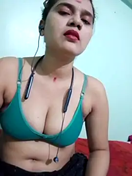 Snapshot of Kavya-Tiwari chatting on 18, 6, 2026 Kavya-Tiwari online show from 18, 6, 2026