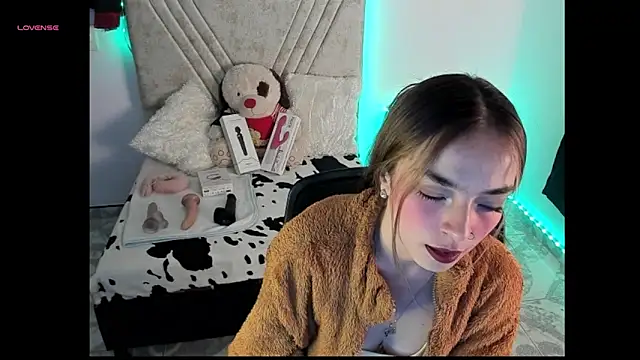 Mia Victoria22 online show from 14, 4, 2026