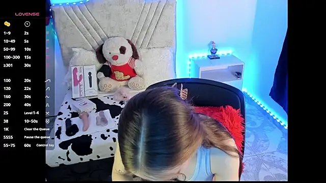 Mia Victoria22 online show from 2, 4, 2026