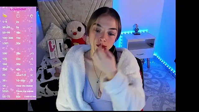 Mia Victoria22 online show from 25, 3, 2026