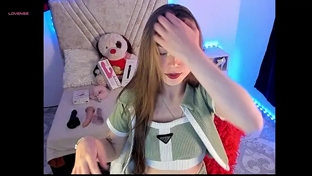 Snapshot of Mia_Victoria22 chatting on 8, 5, 2026 Mia Victoria22 online show from 8, 5, 2026
