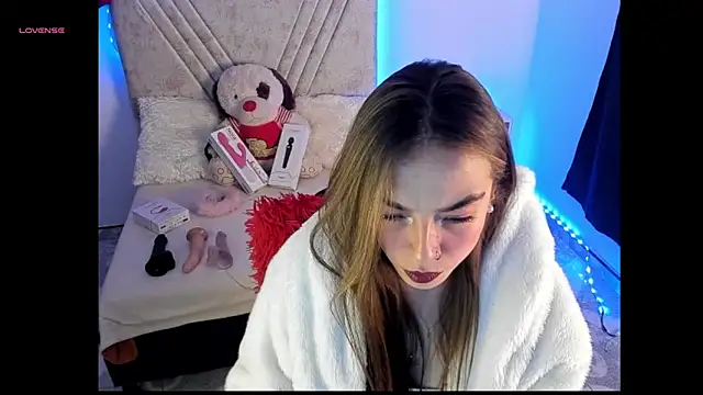 Snapshot of Mia_Victoria22 chatting on 7, 5, 2026 Mia Victoria22 online show from 7, 5, 2026