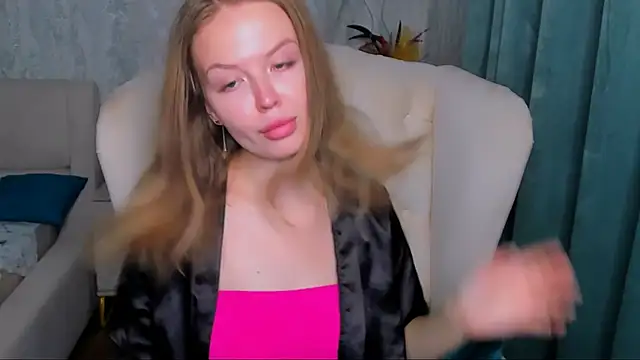 LaurennHill online show from 22, 10, 2025