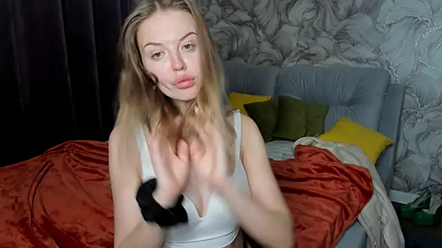 LaurennHill online show from 16, 11, 2025