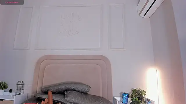 Anamonrroe online show from 14, 12, 2025