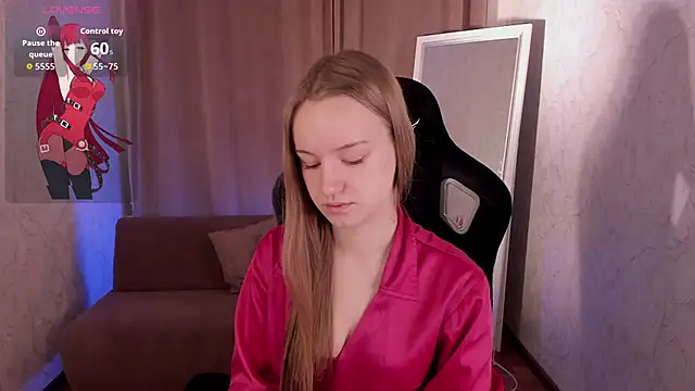 Lucy Shaw online show from 8, 11, 2025