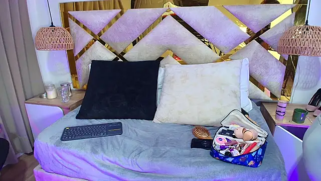 Scarlett Vegaa online show from 19, 9, 2025