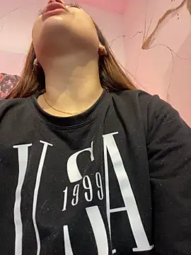 Snapshot of MacarenaRosse chatting on 27, 11, 2025 MacarenaRosse online show from 27, 11, 2025