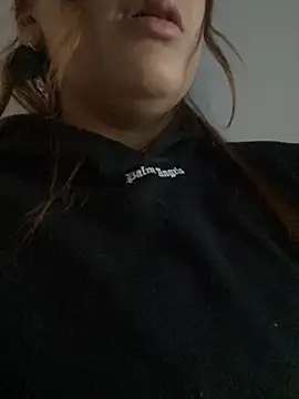 Snapshot of MacarenaRosse chatting on 30, 11, 2025 MacarenaRosse online show from 30, 11, 2025