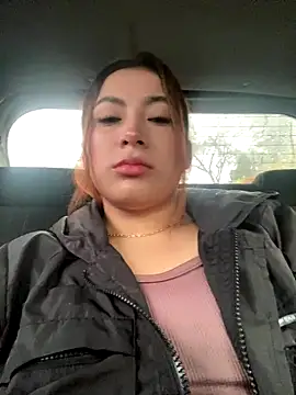 Snapshot of MacarenaRosse chatting on 3, 11, 2025 MacarenaRosse online show from 3, 11, 2025