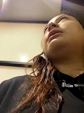 Snapshot of MacarenaRosse chatting on 23, 11, 2025 MacarenaRosse online show from 23, 11, 2025