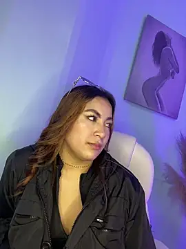 Snapshot of MacarenaRosse chatting on 22, 11, 2025 MacarenaRosse online show from 22, 11, 2025